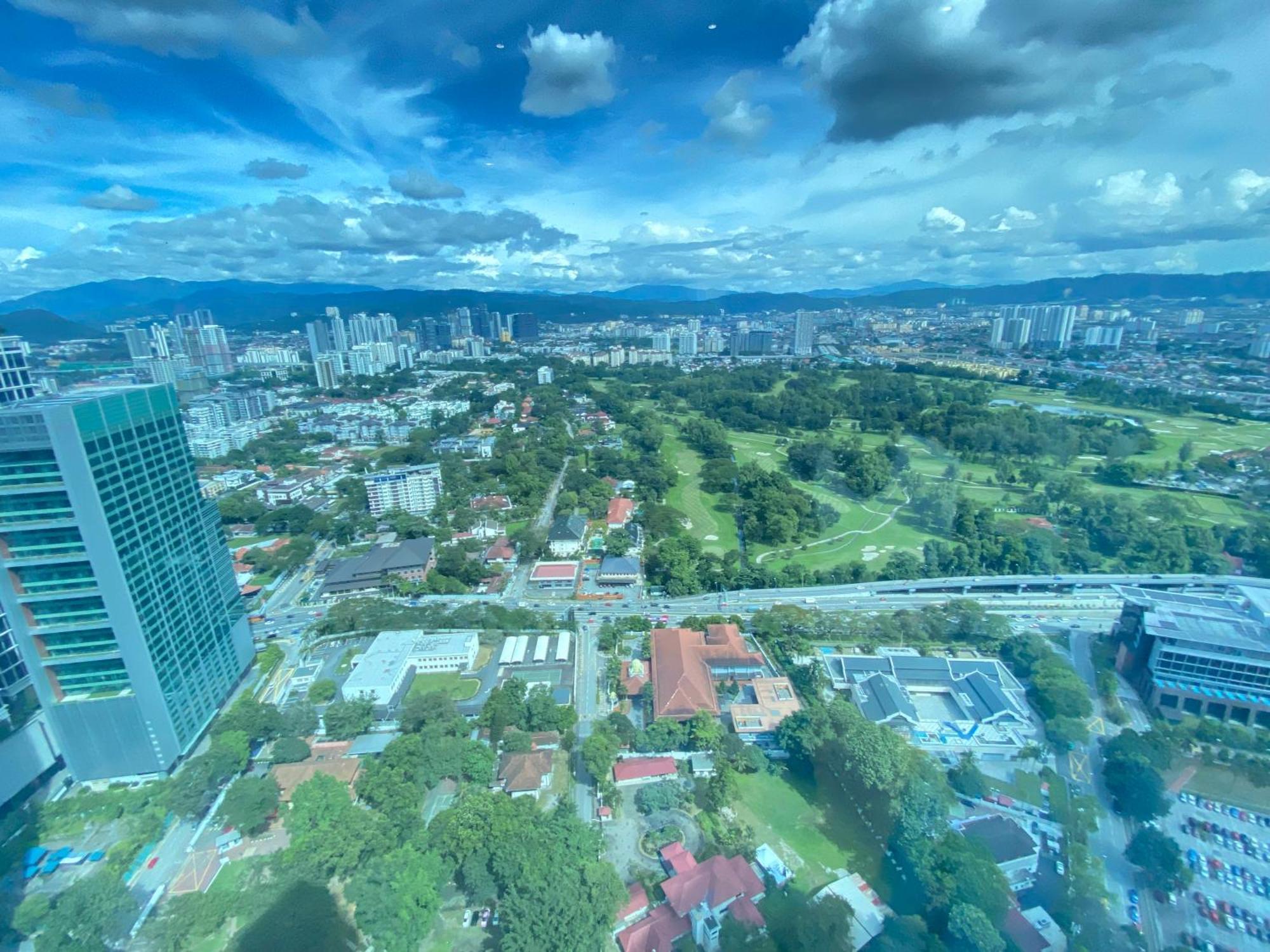 Eaton Residences Klcc By Leo Homestay Kuala Lumpur Bagian luar foto